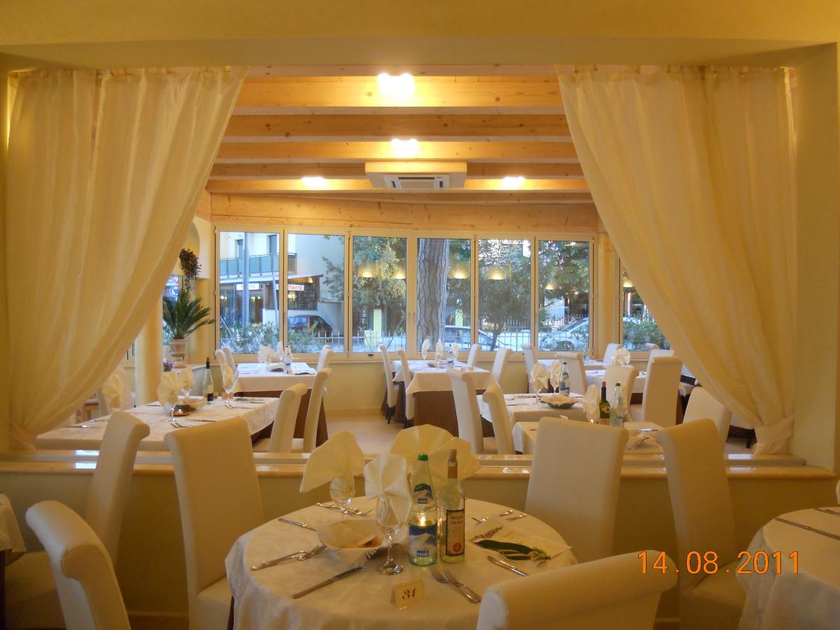 Azzurra Hotel Llido Degli Estensi
